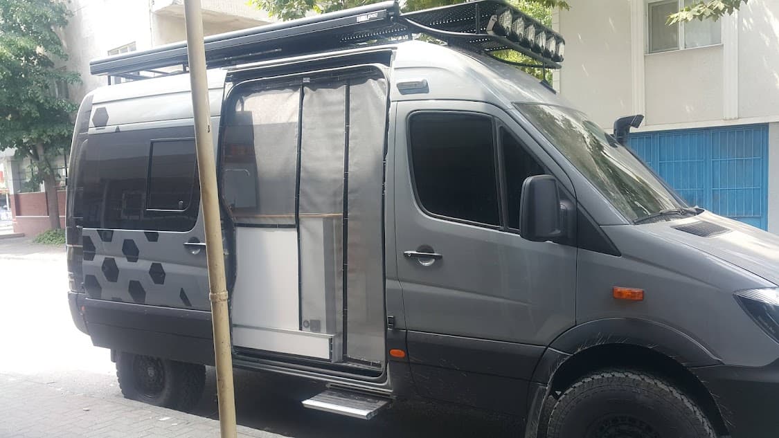Mosquitera Magnética para Caravanas